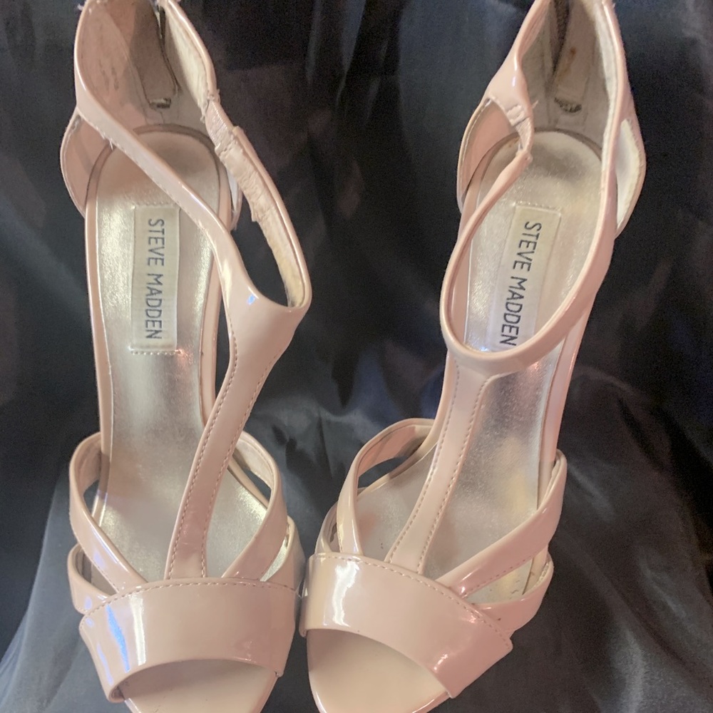 Steve Madden patent leather heel sandals size 7